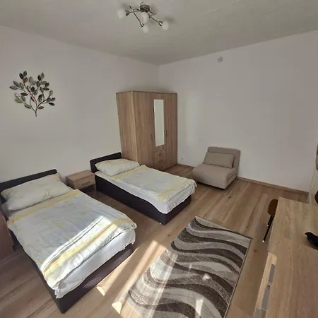 شقة Vilagosi Apartmanhaz